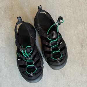 Keen X Newport Folk Fest Water Shoe Sandals size 8